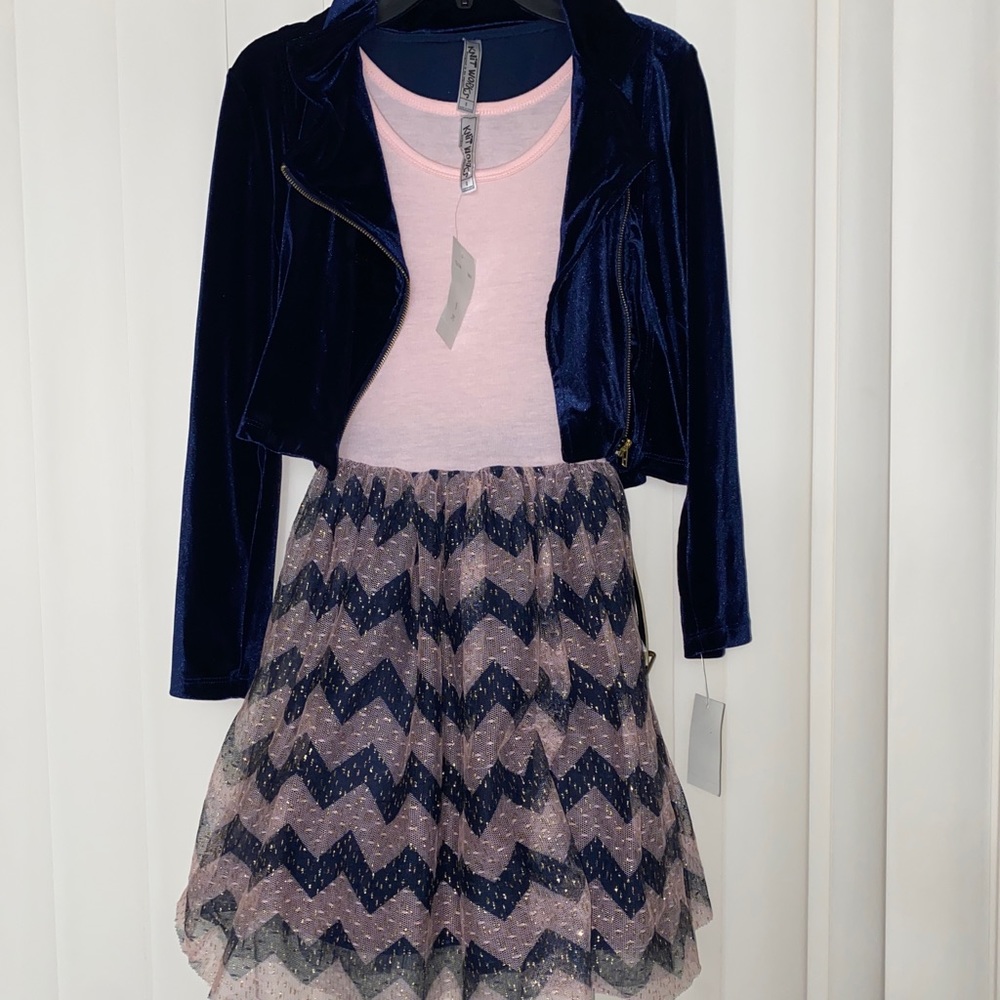 NWT GIRLS DRESS SIZE 8!